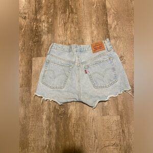 501 light wash Levi shorts